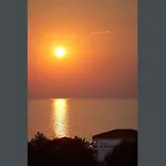Kamari Hotell Potos