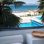 Hotell Kamari Potos