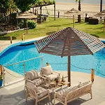 Kamari Hotel Potos