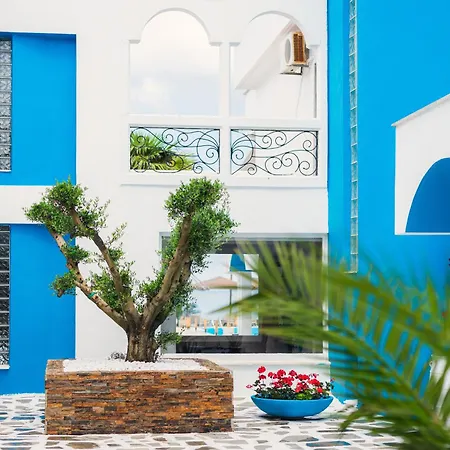 Hotel Kamari 3*