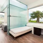 Kamari Hotel 3*
