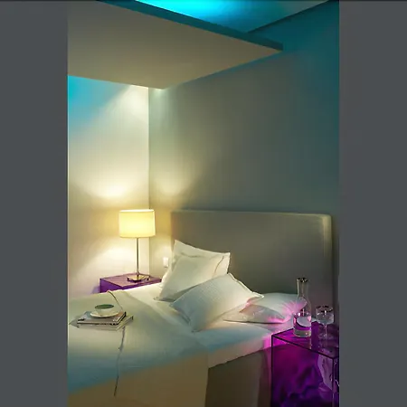 Kamari Hotel Potos