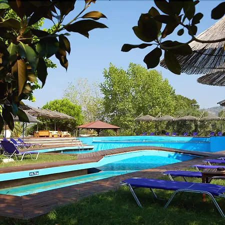 Kamari Hotel 3*