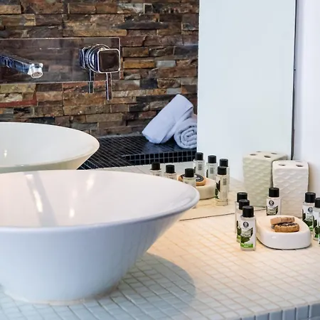 Kamari מלון פוטוס