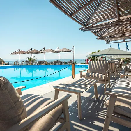 Kamari Hotel